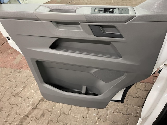 Volkswagen Caravelle 2.0 TDI Lang T6