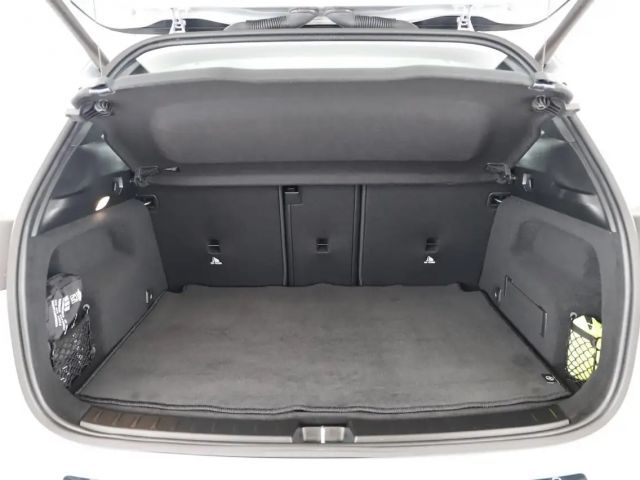 Mercedes-Benz GLA 200 Progressive