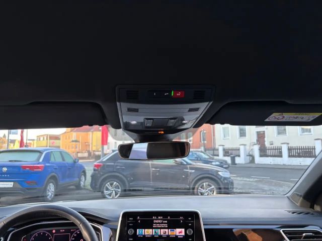 Volkswagen T-Roc 1.5 TSI DSG Plus R-Line