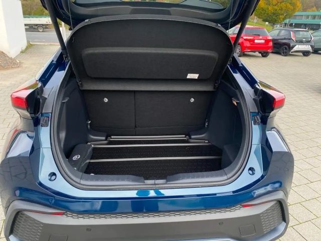 Toyota C-HR Hybride Team D