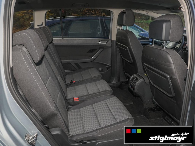 Volkswagen Touran 1.5 TSI DSG R-Line