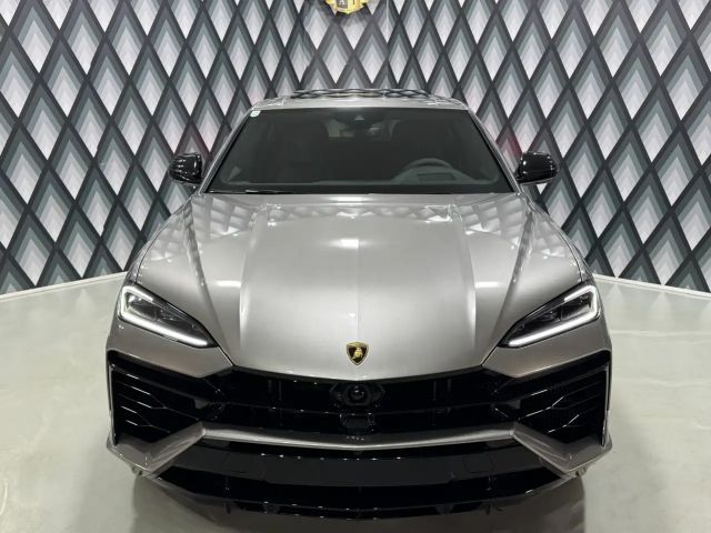 Lamborghini Urus SE // CARBON // UNIKÄT // VOLLE HÜTTE //
