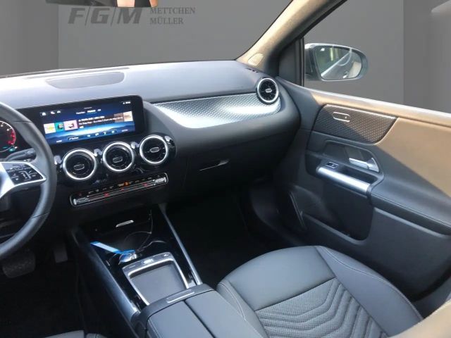 Mercedes-Benz B 250 4MATIC Progressive Sedan