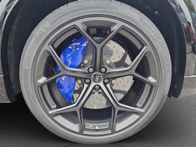 Audi RS Q8 Performance Quattro