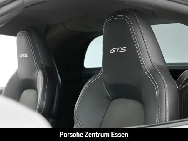 Porsche 992 4 Coupé GTS S Targa