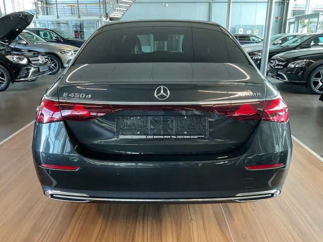 Mercedes-Benz E 450 4MATIC AVANTGARDE Sedan