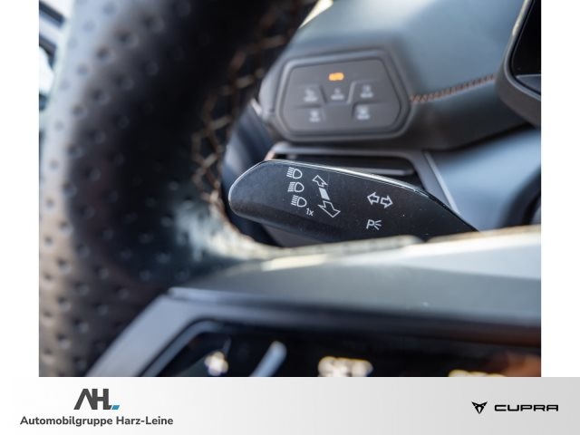 Cupra Born ALU 19''+DCC+PANO+360° KAMERA+AR HUD+KEYLESS+BEATS AUDIO+TECH M+KLIMA+NAVI