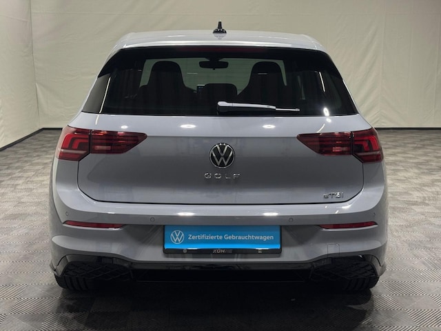 Volkswagen Golf 1.5 eTSI DSG R-Line
