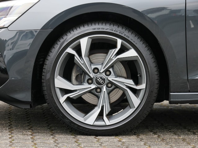 Audi A3 30 TFSI Sedan