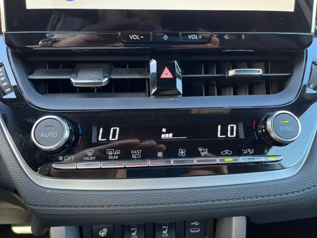 Toyota Corolla Cross Hybride Team D