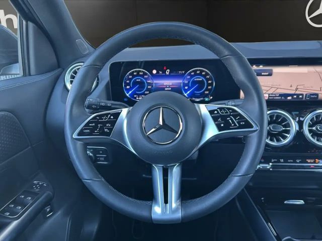 Mercedes-Benz EQA 300 4MATIC Progressive