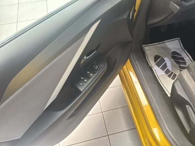 Opel Astra 1.2 Turbo Edition Turbo