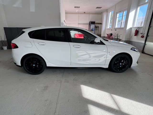 BMW 120 120d M-Sport Sedan