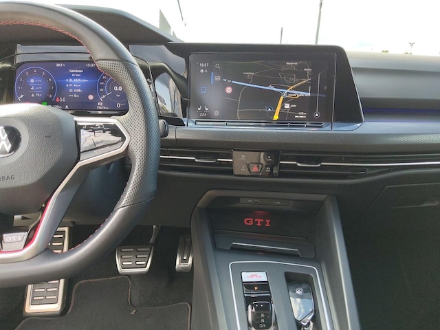 Volkswagen Golf 2.0 TSI DSG