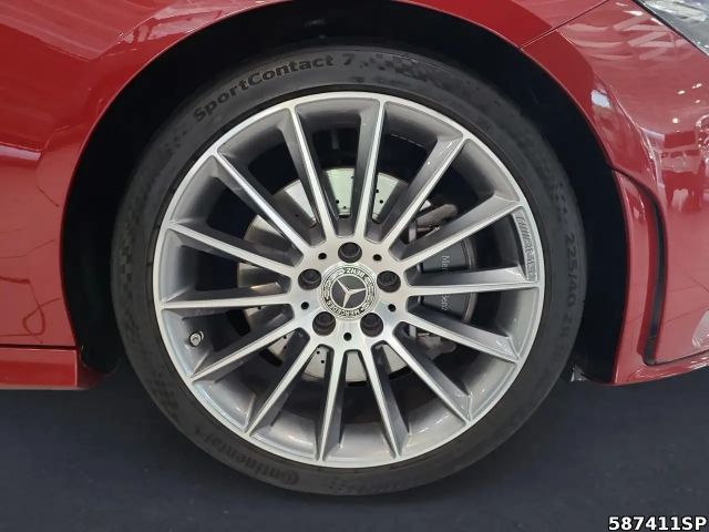 Mercedes-Benz CLA 200 AMG Line