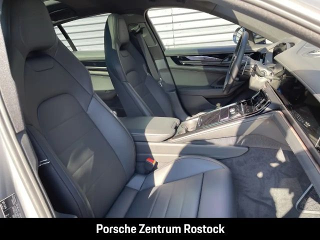 Porsche Panamera 4 E-Hybrid