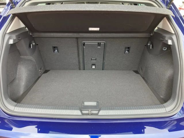 Volkswagen Golf 1.5 TSI DSG Plus Style