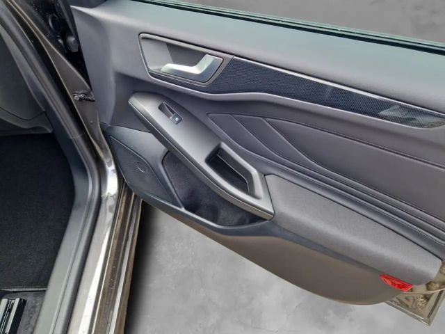 Ford Focus EcoBoost ST Line