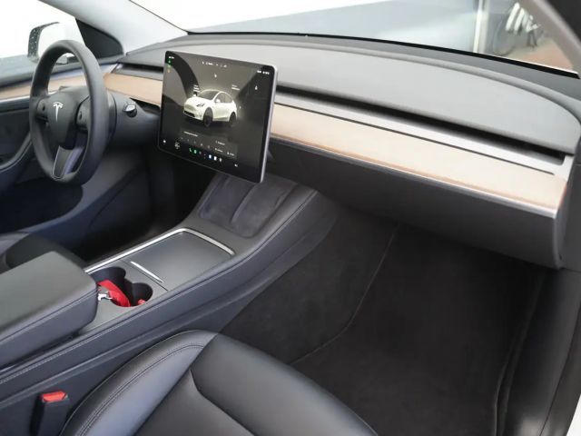 Tesla Model Y Performance