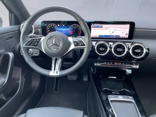 Mercedes-Benz A 180 Progressive