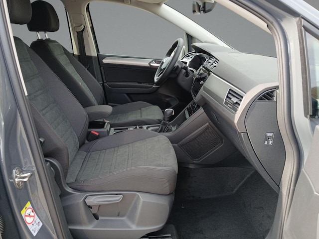 Volkswagen Touran 1.5 TSI DSG R-Line