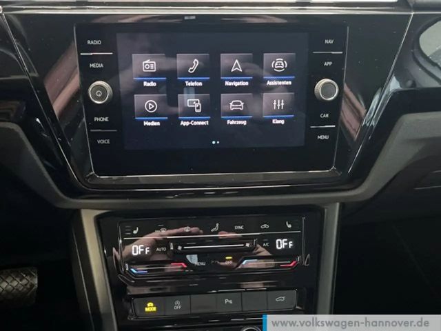 Volkswagen Touran 1.5 TSI DSG R-Line