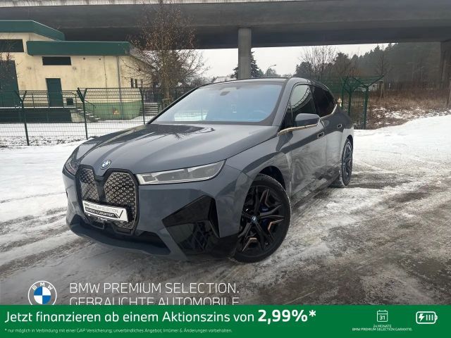 BMW iX xDrive50