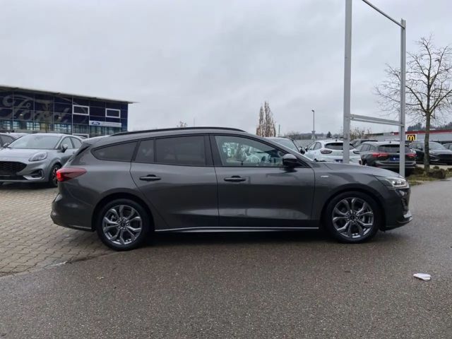 Ford Focus ST Line Wagon