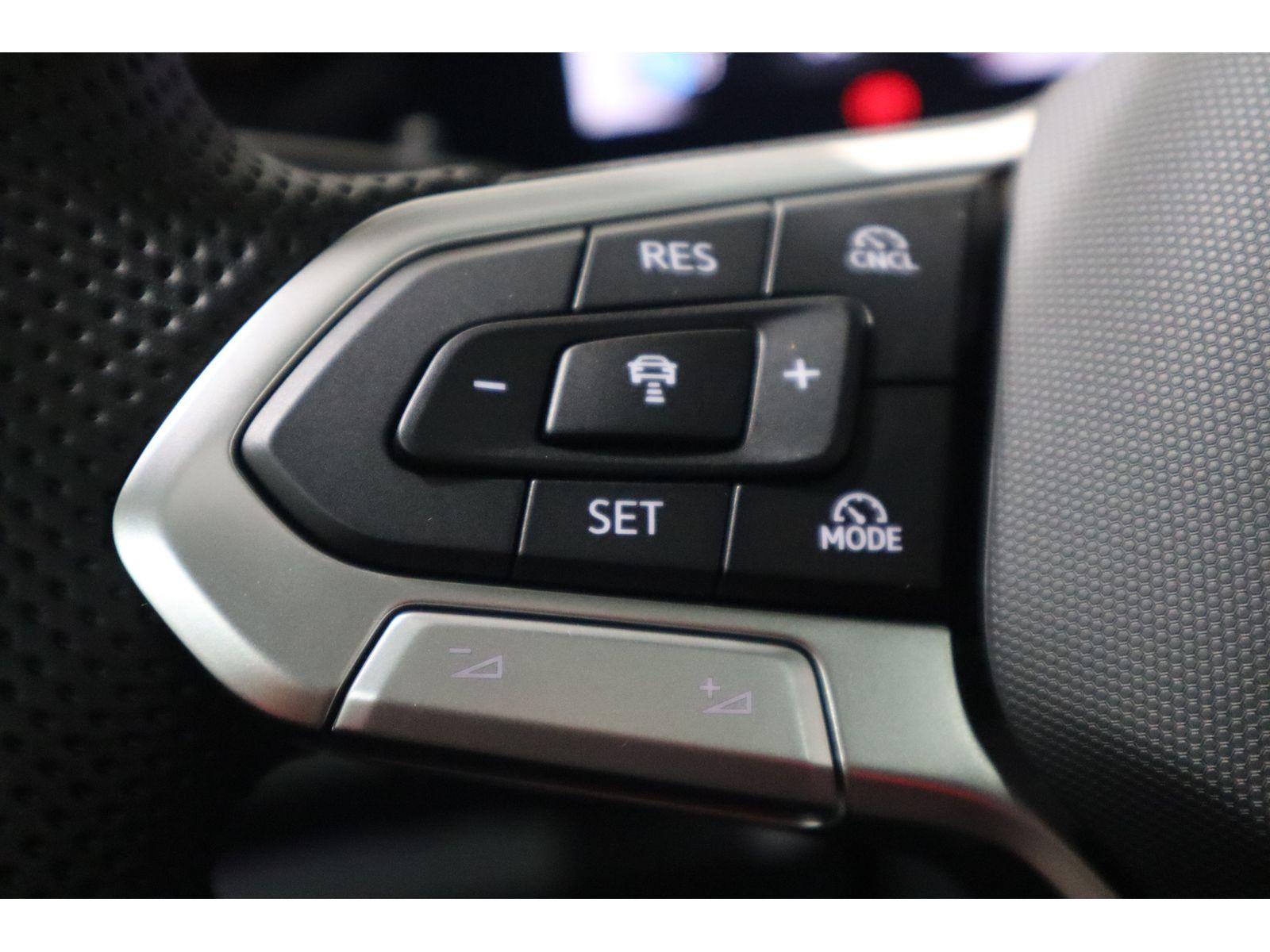 Volkswagen Tiguan 2.0 TDI 4Motion IQ.Drive R-Line