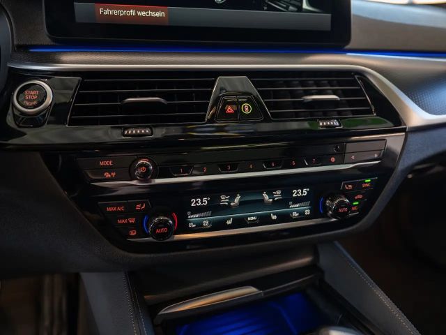 BMW 540 540d M-Sport Touring xDrive