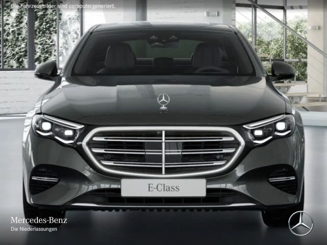 Mercedes-Benz E 220 E 220 d Sedan