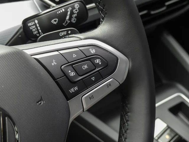 Volkswagen Golf 1.5 eTSI DSG Golf VIII