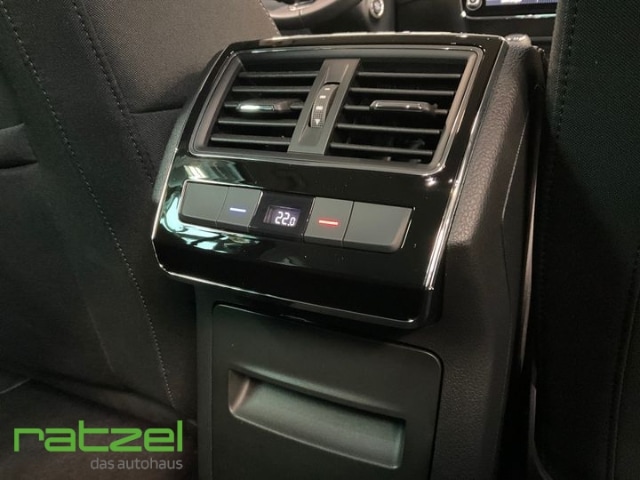 Skoda Superb 2.0 TDI Combi Style Style