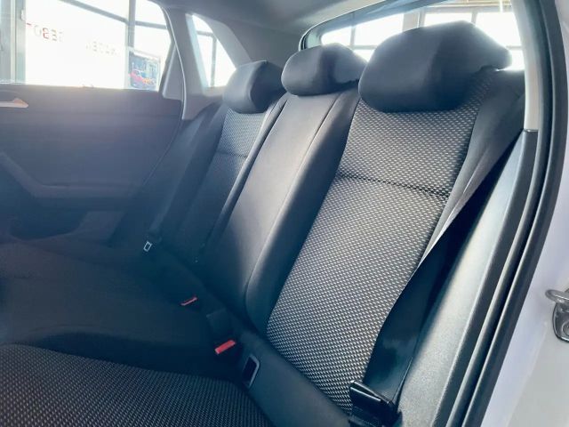 Volkswagen Polo 1,0 l KLIMA SHZ LED APP-CONNECT