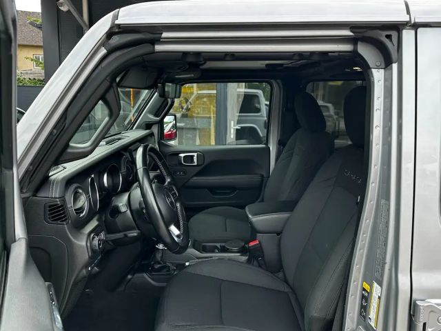 Jeep Wrangler 4xe Sahara