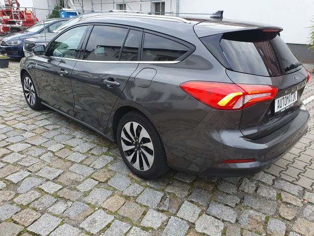 Ford Focus Cool & Connect Wagon