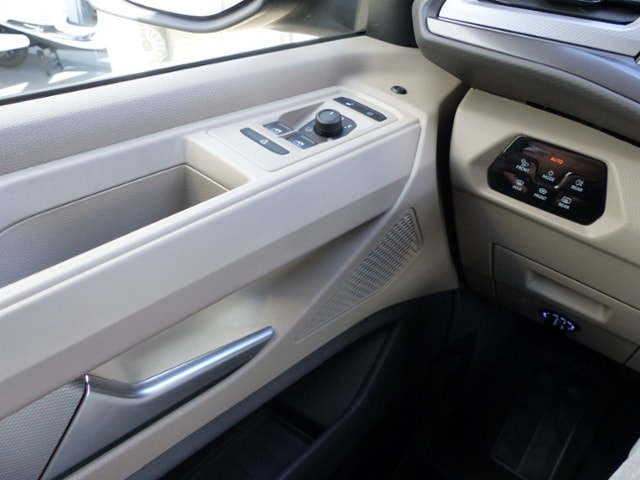 Volkswagen Multivan 2.0 TDI DSG T7