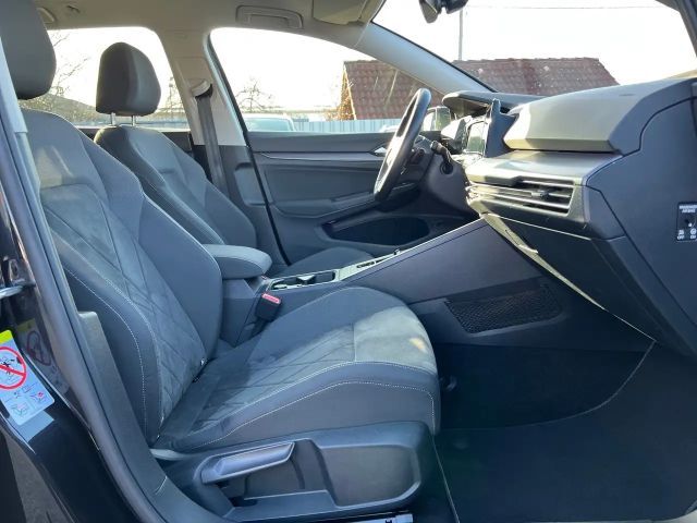 Volkswagen Golf DSG Style Variant