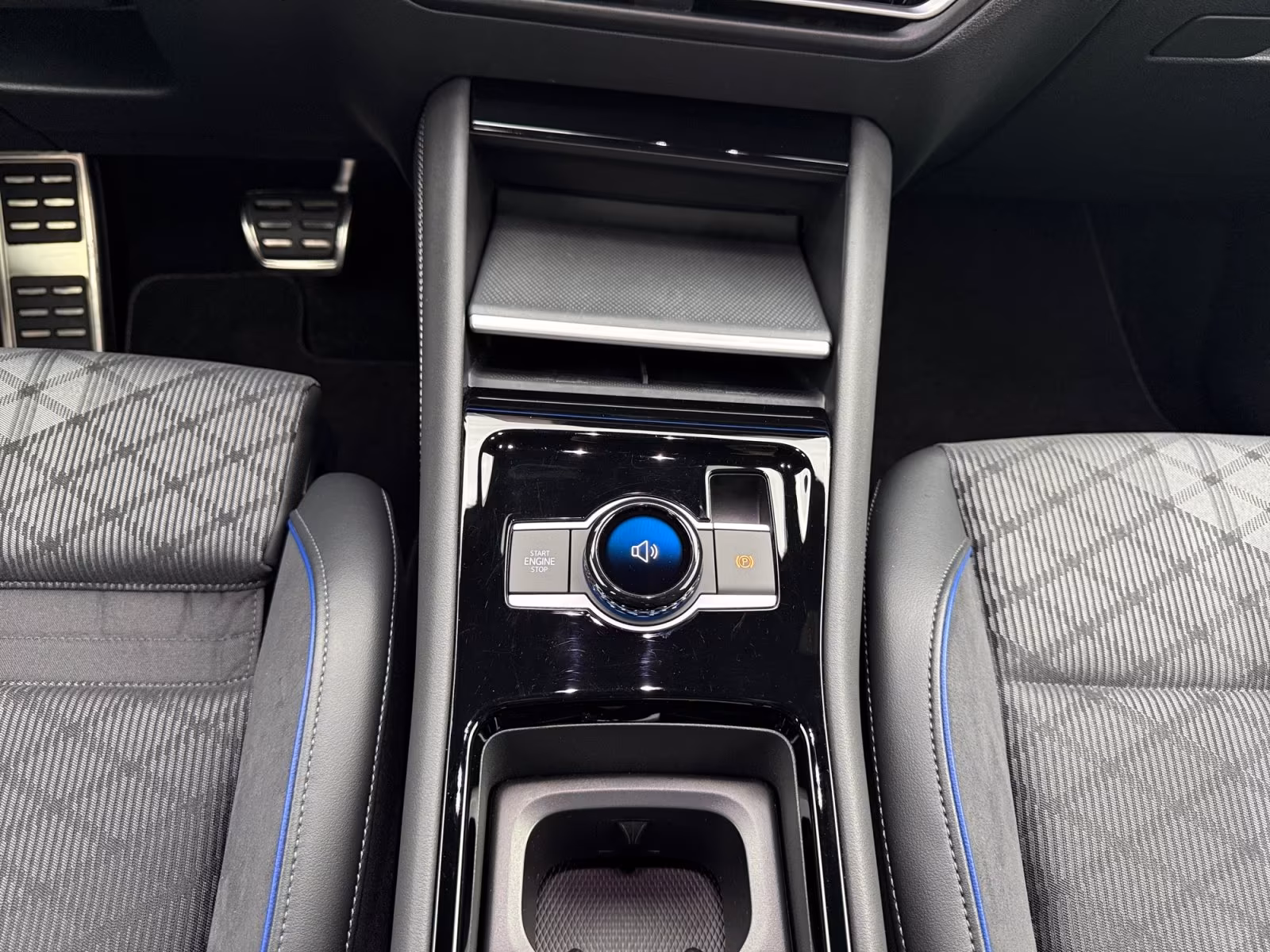 Volkswagen Tiguan 1.5 eTSI DSG R-Line