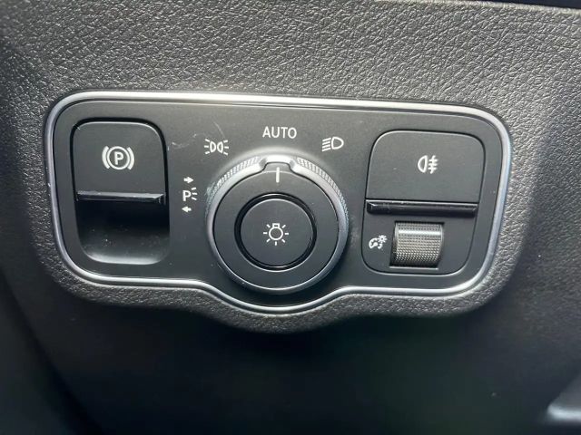 Mercedes-Benz GLB 200 AMG Line GLB 200 d