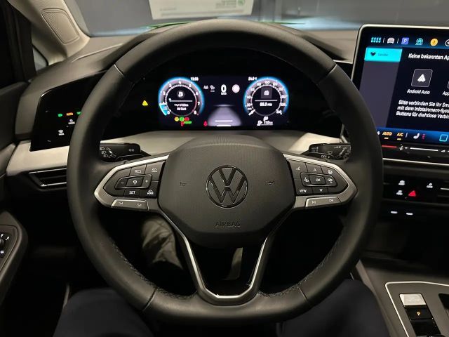 Volkswagen Golf 1.5 eTSI DSG Golf VIII Life