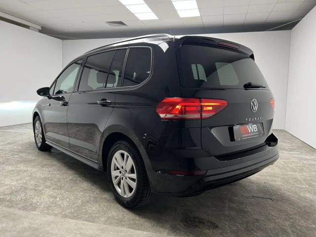 Volkswagen Touran 1.5 TSI DSG R-Line