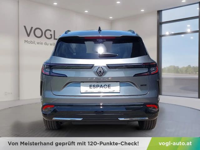 Renault Espace E-Tech Iconic