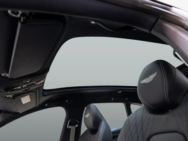 Aston Martin DBX Concours Blue Dark Knight