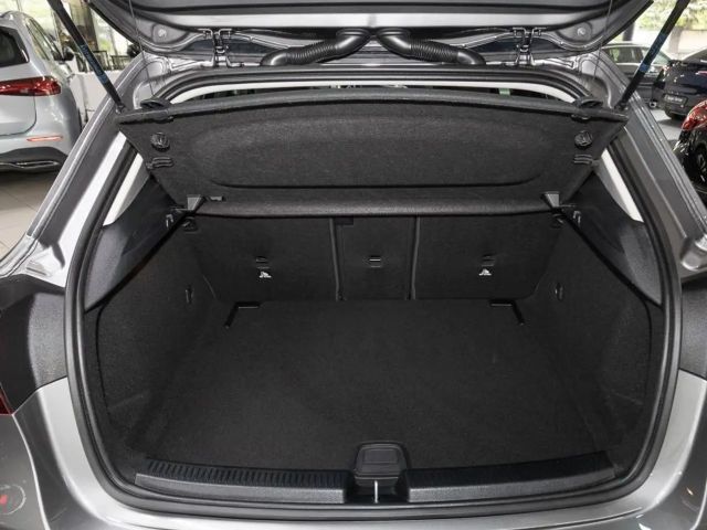 Mercedes-Benz A 180 Hatchback