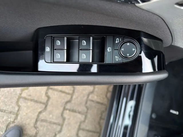 Mazda 3 Exclusive-line SkyActiv