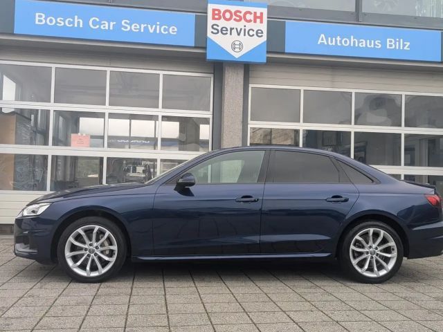 Audi A4 40 TDI Business Sedan