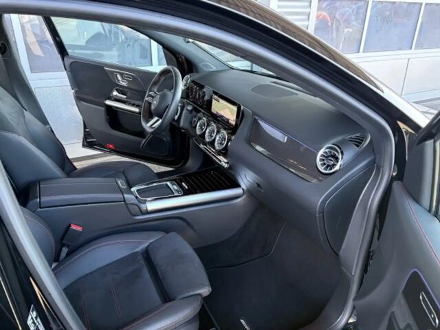 Mercedes-Benz B 200 AMG Line