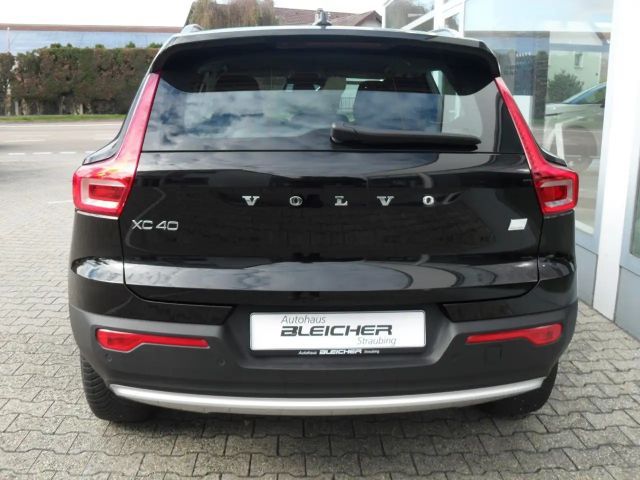 Volvo XC40 T4