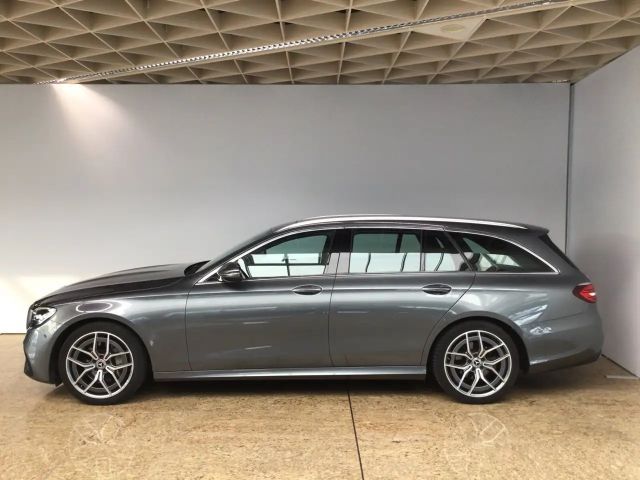 Mercedes-Benz E 200 4MATIC AMG Line Estate